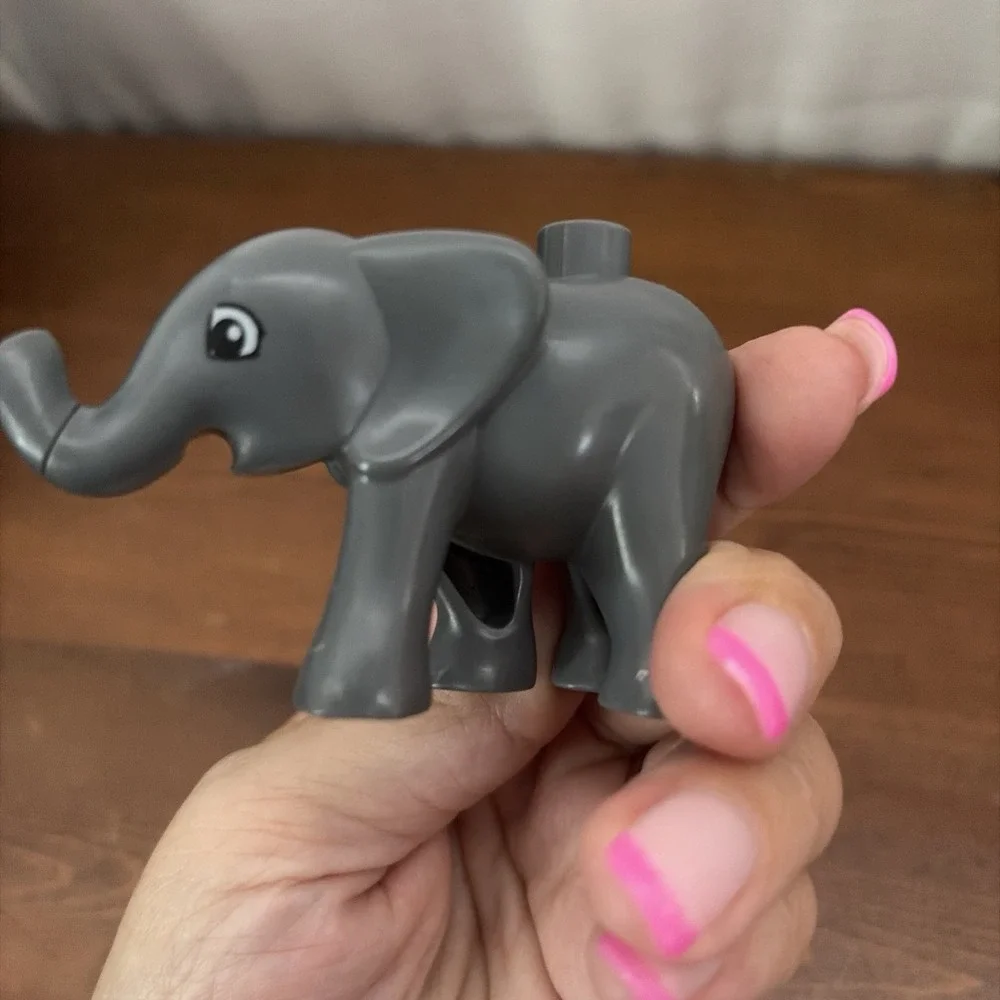 Lego Duplo Baby Elephant Figure Gray Zoo Safari Ark Circus Animal Minifigure